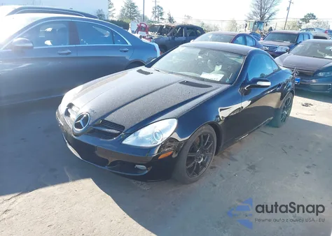 2005 Mercedes-Benz Slk 350 from USA, damaged, VIN WDBWK56F35F045420